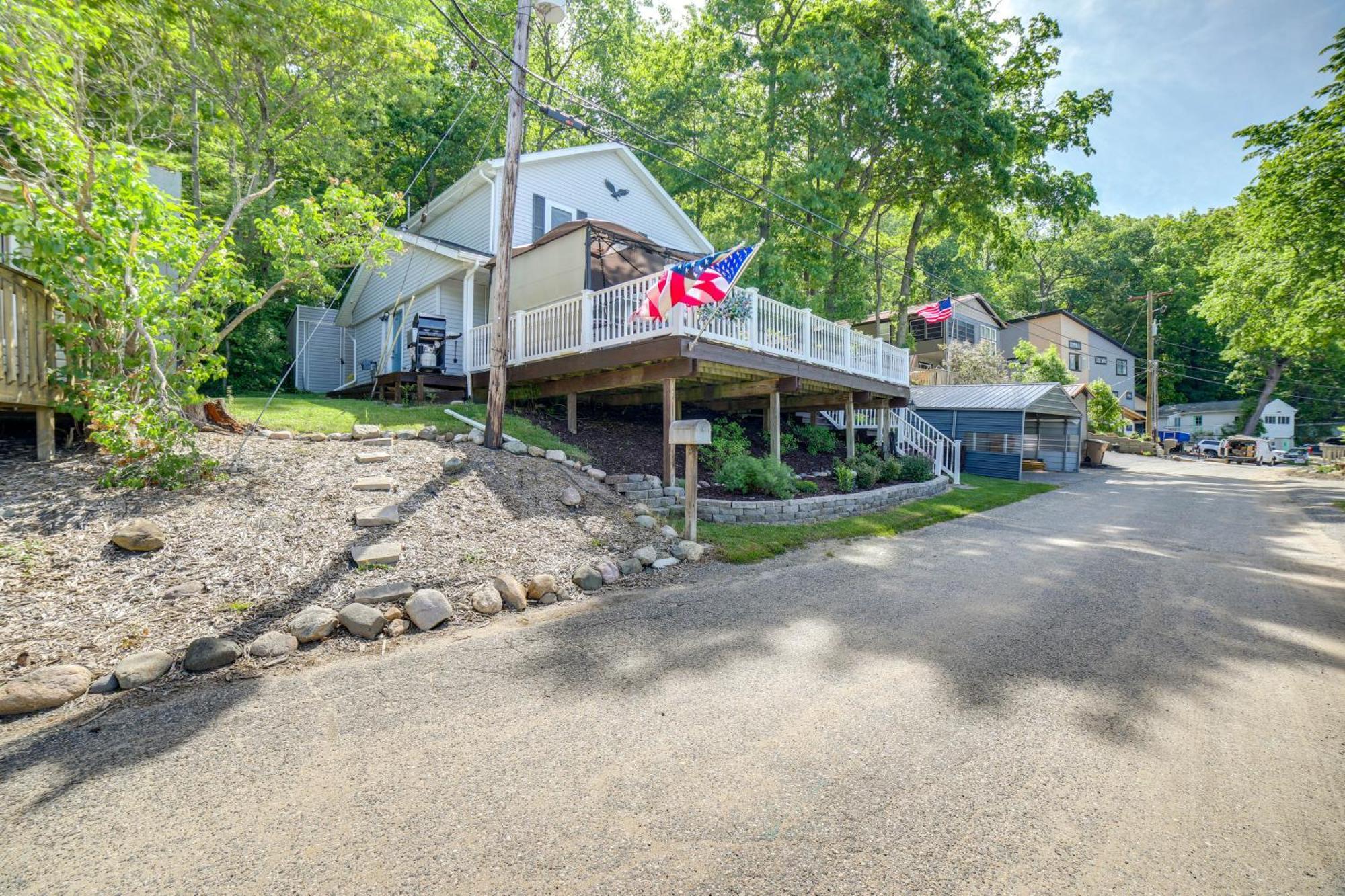 Big Pine Island Lake Cottage With Boat Dock And Kayaks Belding Exterior foto